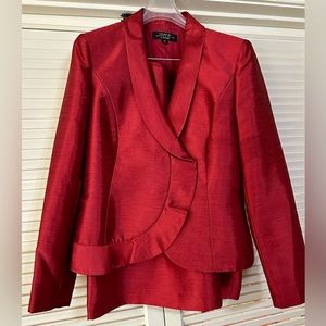 Tahari Luxe Size 8 Cranberry Red Skirt Suit